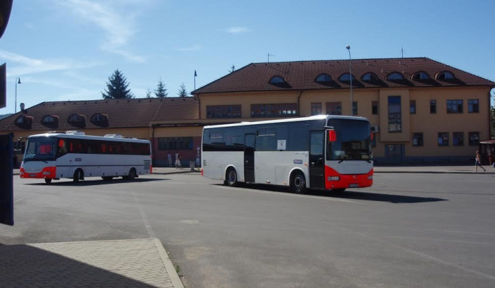 Fotka - Zmeny v cestovných poriadkoch autobusovej linky Humenné – Kamienka – Snina od 1. marca 2026